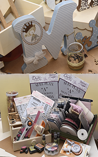 Materiales del Racó dels Tallers Llibreria Yoli: cajitas madera, letras, papel..